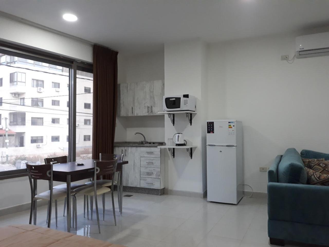 Furnished Apartments Near Mcdonald'S Al-Madina Al-Monawara St Amman Dış mekan fotoğraf